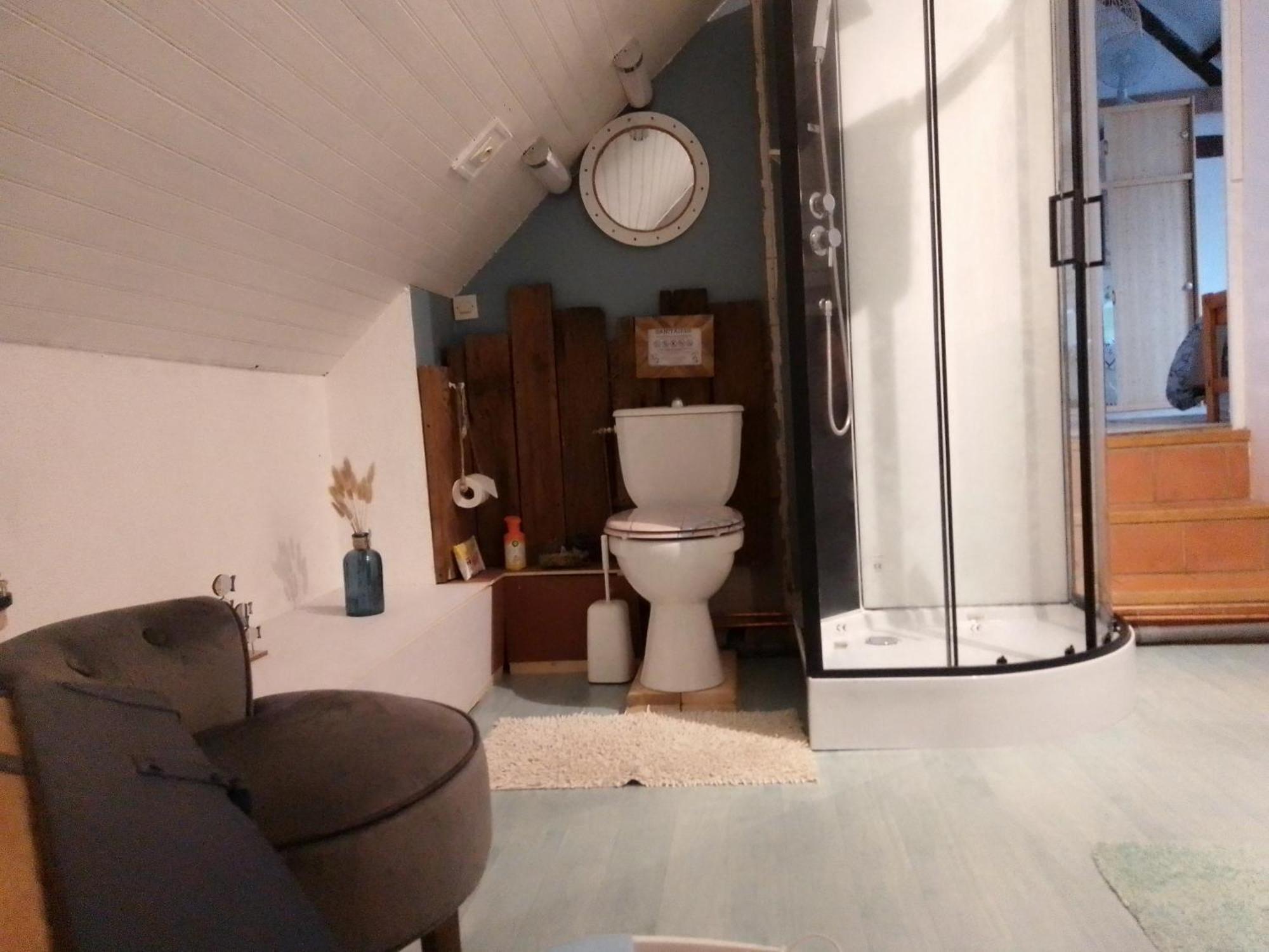 Le Clos Fleuri Segrie Bagian luar foto